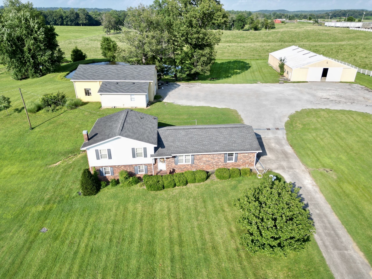 3 Bed / 2 Bath Home with 2 Buildings on 3 +/- Acres with Pond in Greenville, KY! photo 3
