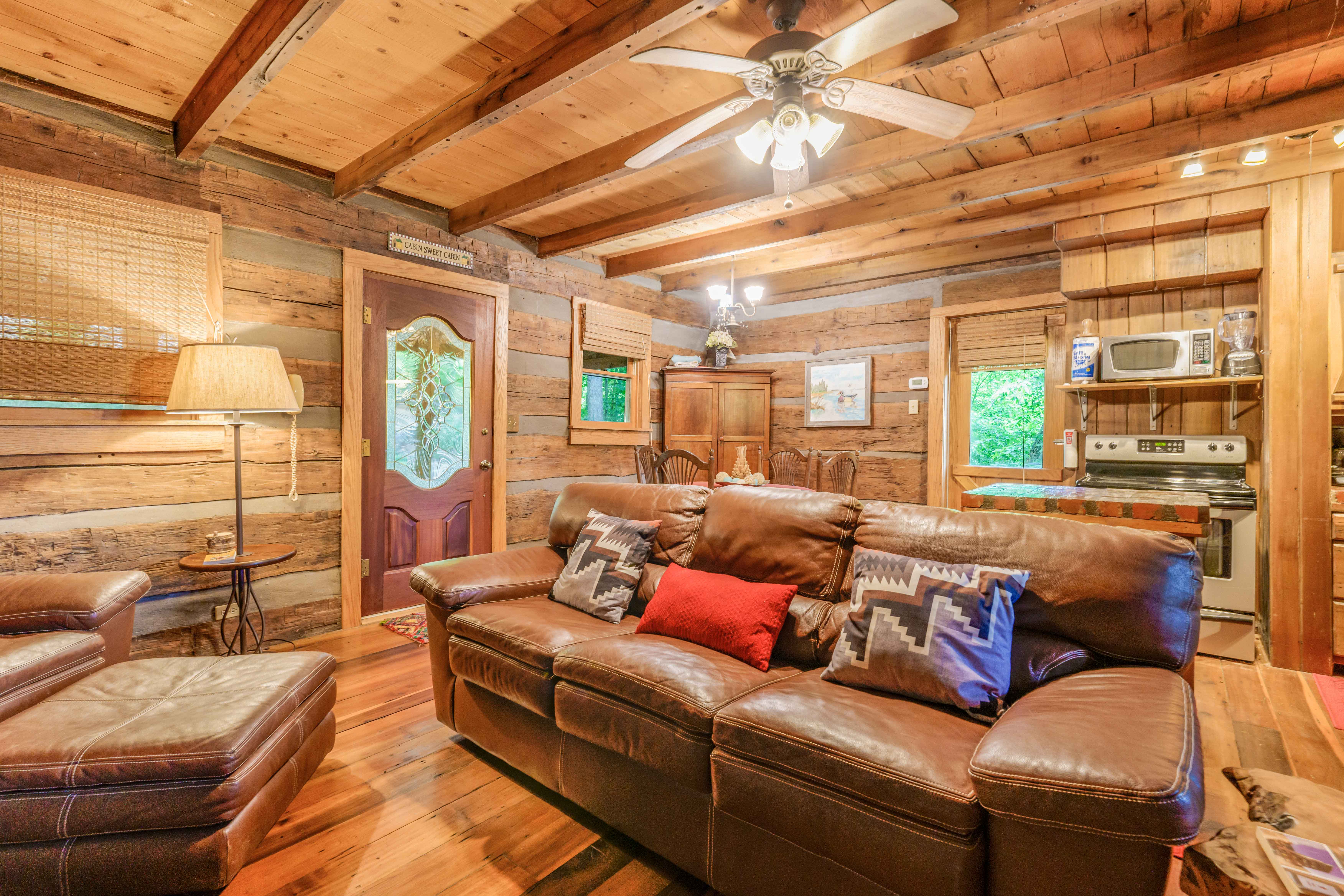 Rustic Lakefront Cabin on Private 1.11 +/- Acre Lot on Barren River Lake with Dock! photo 7